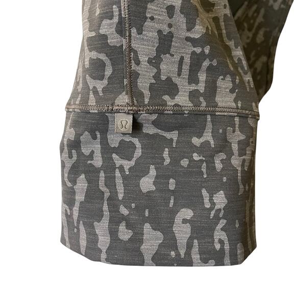 Lululemon 8 Power Pivot Tank Tough Top V Back Tight Fit Cropped T Gray - Picture 5 of 7